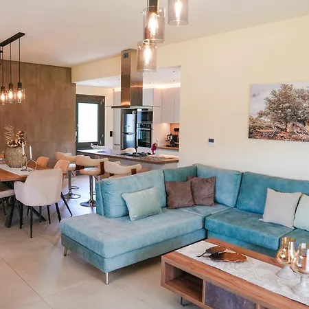 Aerinos Private Lefkada City