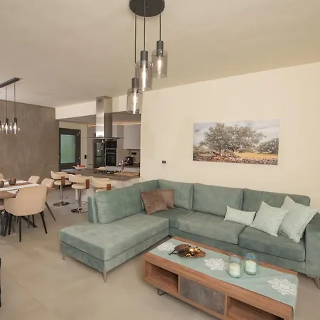 Aerinos Private Villa